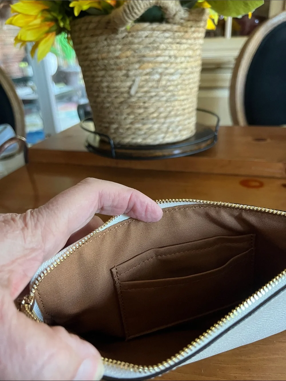 Coach clean cream